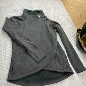 Athleta sweater size small